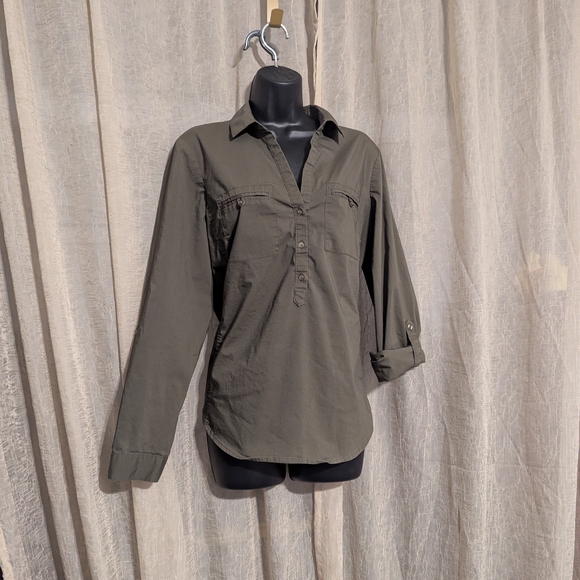 7th avenue Tops - 209. 7th Avenue Green Cuffed Sleeve Button Down Shirt - L